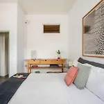 Traditional 2 Bedroom With Amazing Garden - Fiona - 26579al ליסבון