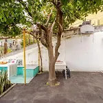 Traditional 2 Bedroom With Amazing Garden - Fiona - 26579al דירה ליסבון