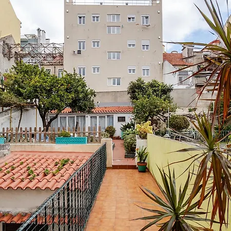 Fiona'S - Traditional 2 Bedroom Apartment With Amazing Garden